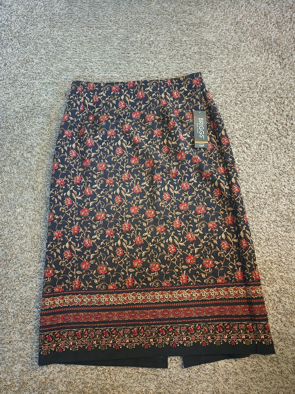 Briggs New York Black Floral Pencil Skirt with Red and Tan Accents